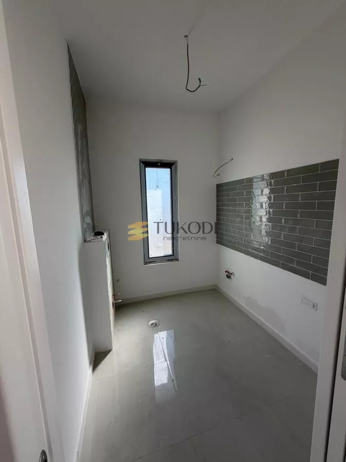 Građevinsko zemljište 12.546 m² sa novom kućom – Rogača, Sopot - slika 13