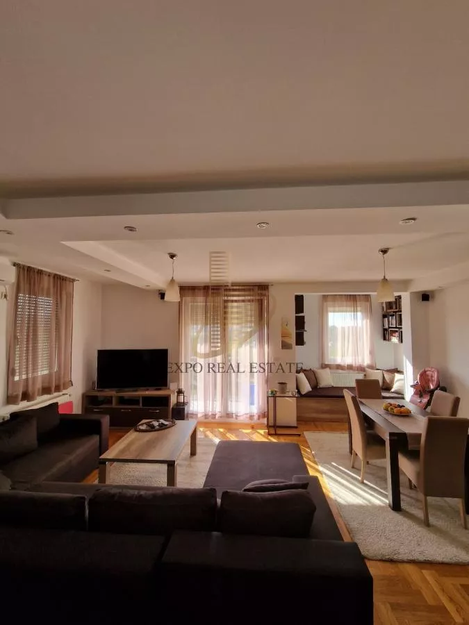 Izuzetan duplex od 120m2+60m2 terase -Nova Detelinara - slika 2