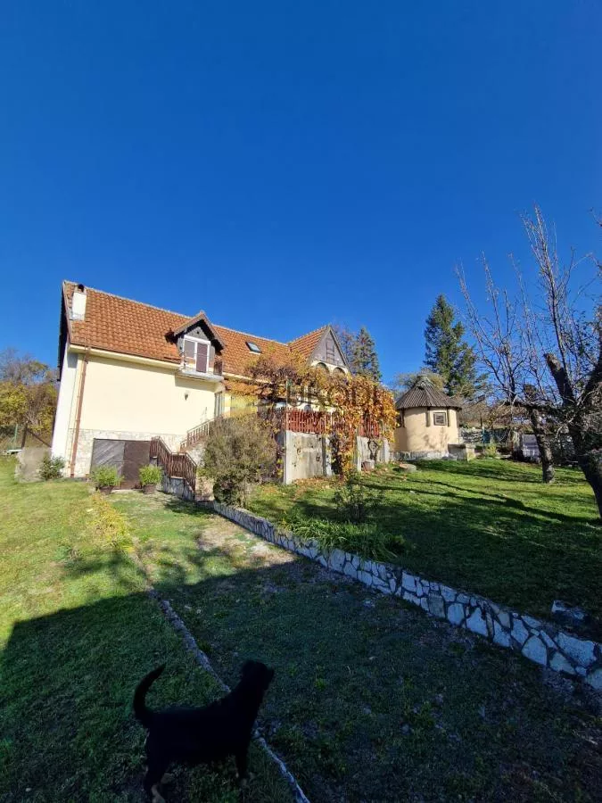 Rudnik kuća 178m2 ,10ari placa 500m nadmorske visine - photo 8