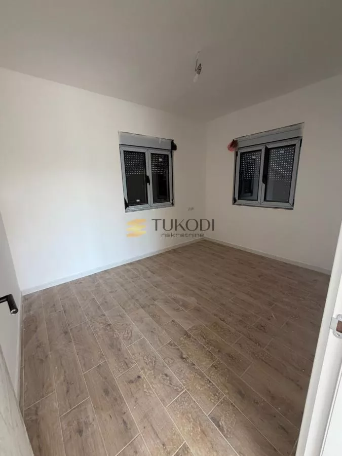 Građevinsko zemljište 12.546 m² sa novom kućom – Rogača, Sopot - slika 8