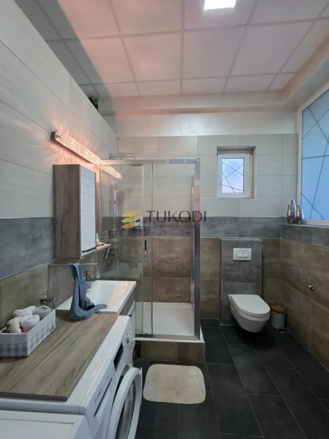 Kuća 400m2 Sr.Kamenica - slika 37