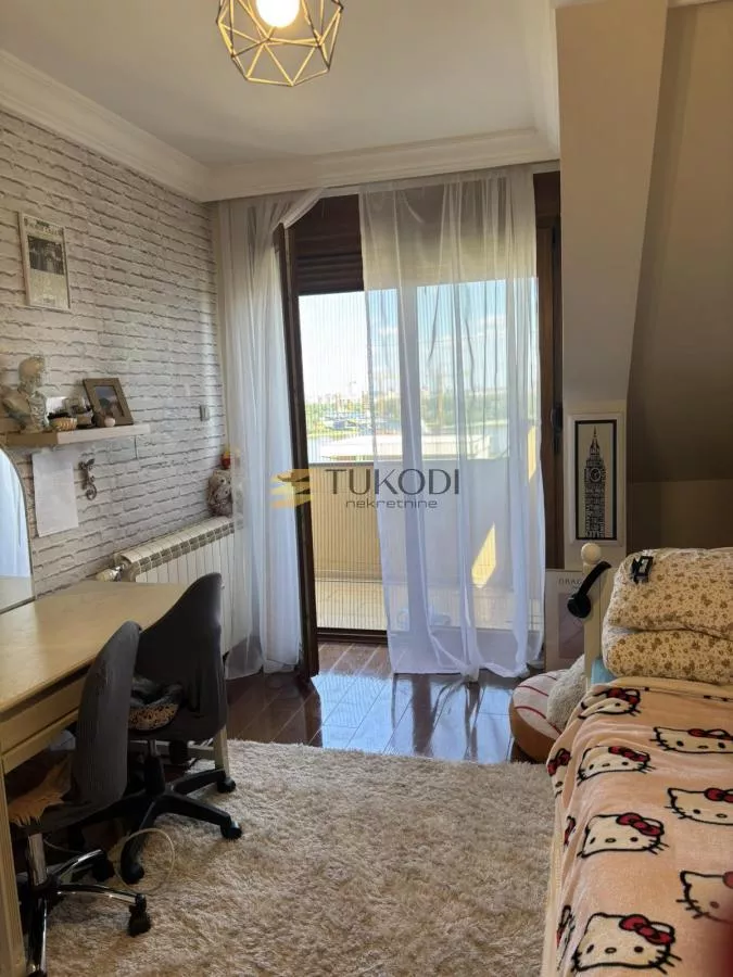 Kuća 400m2 Sr.Kamenica - slika 23
