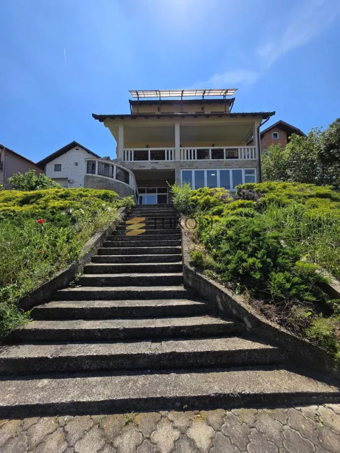Kuća 400m2 Sr.Kamenica - slika 1