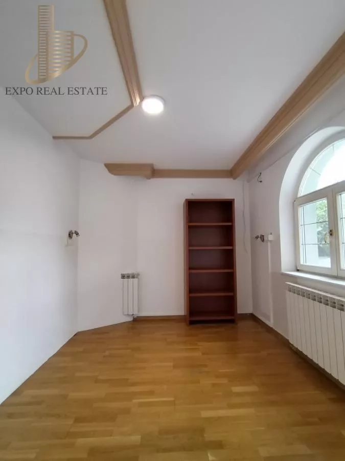 Za izdavanje poslovni objekat od 750m2 pogodan za IT delatnost - slika 3