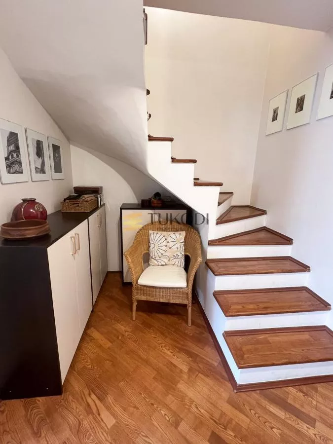 4.0 dupleks bez kosina, 102m², namešten – Cara Dušana - slika 16