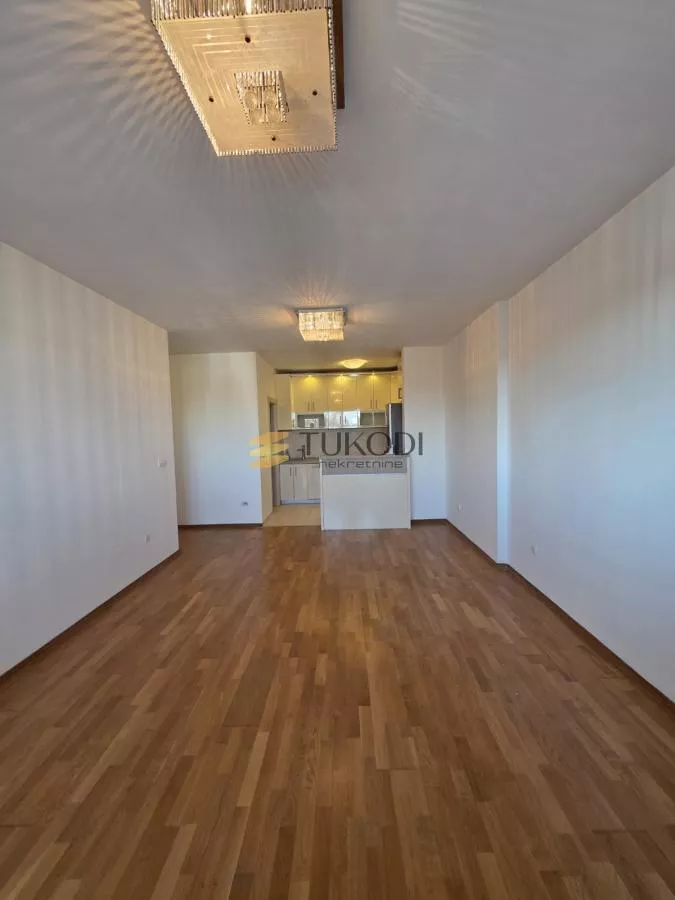 Kvalitetan 4,0 stan od 90m2 sa garažnim mestom - photo 1