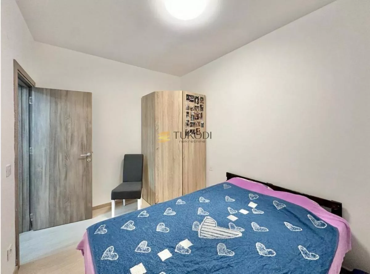 Matice srpske | 47m2 + 17m2 terasa | namešten - slika 7