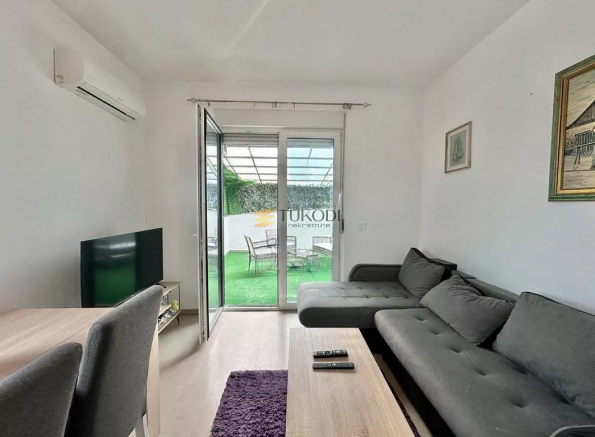 Matice srpske | 47m2 + 17m2 terasa | namešten - slika 5