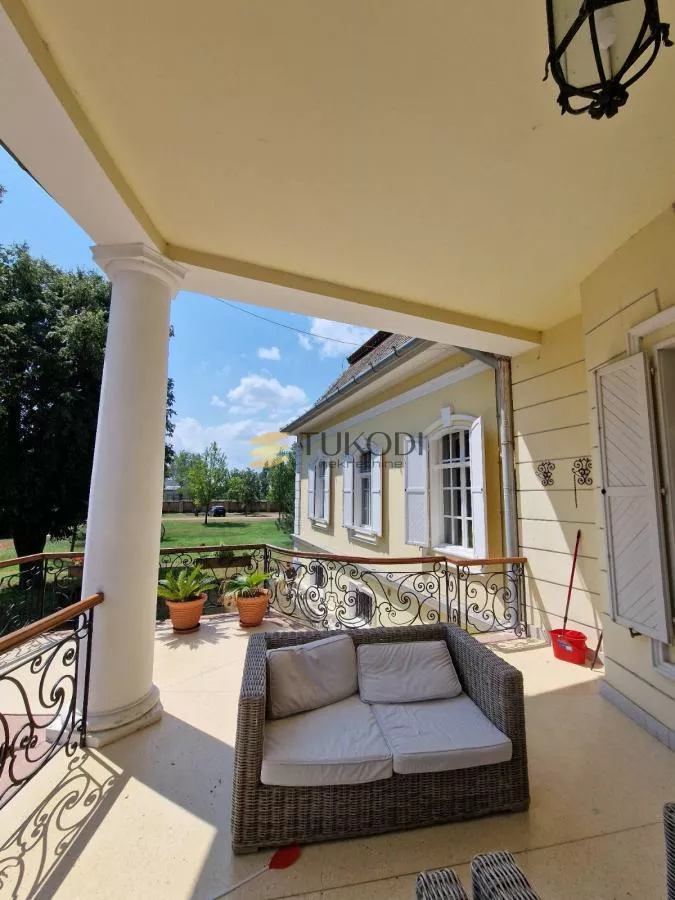 Dvorac Schulhoff and Winery - photo 3