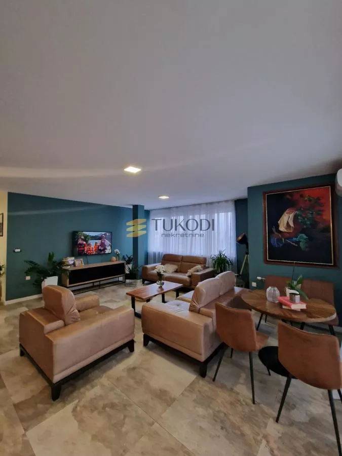 Izdavanje 4,0 stan od 145m2 - Telep - slika 7