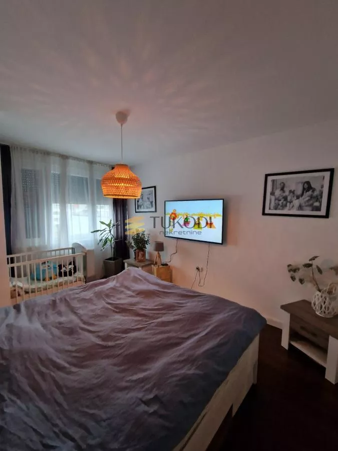 Izdavanje 4,0 stan od 145m2 - Telep - slika 14