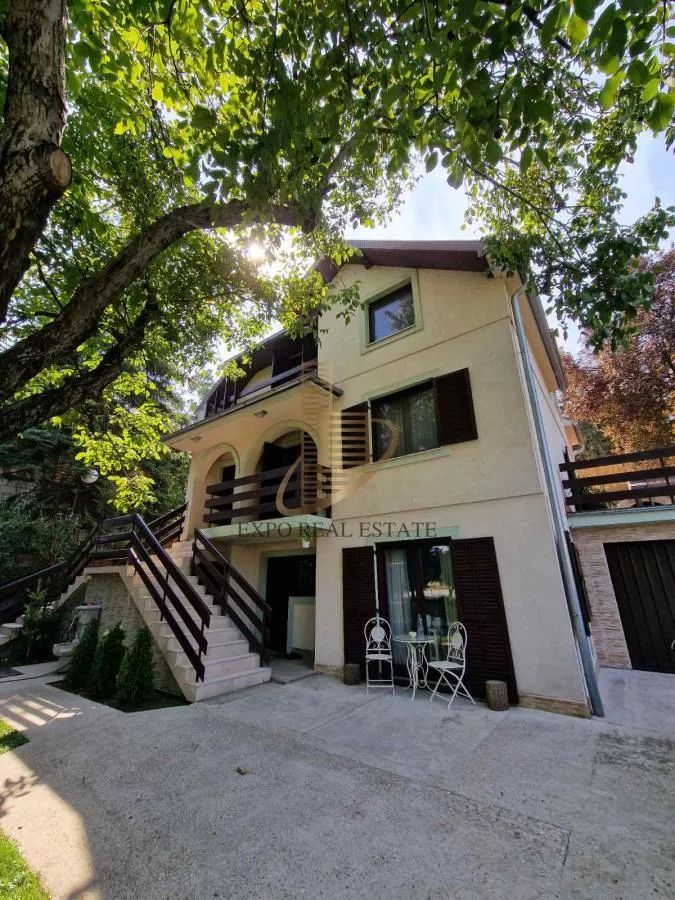 Kuća 254m2 uknjižena 13a placa- Rakovac - slika 2
