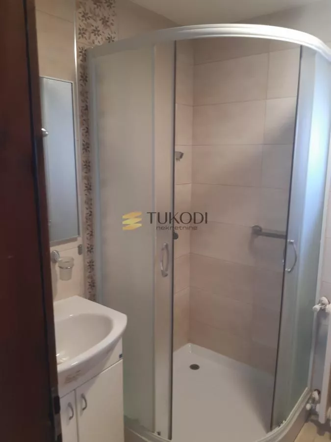 Prodaja kuće od 303m2 - Telep - photo 21