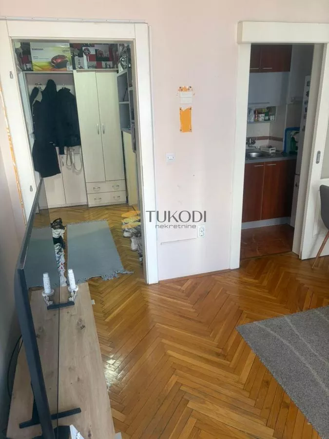 1,5 stan od 35m2 Grbavica - slika 10