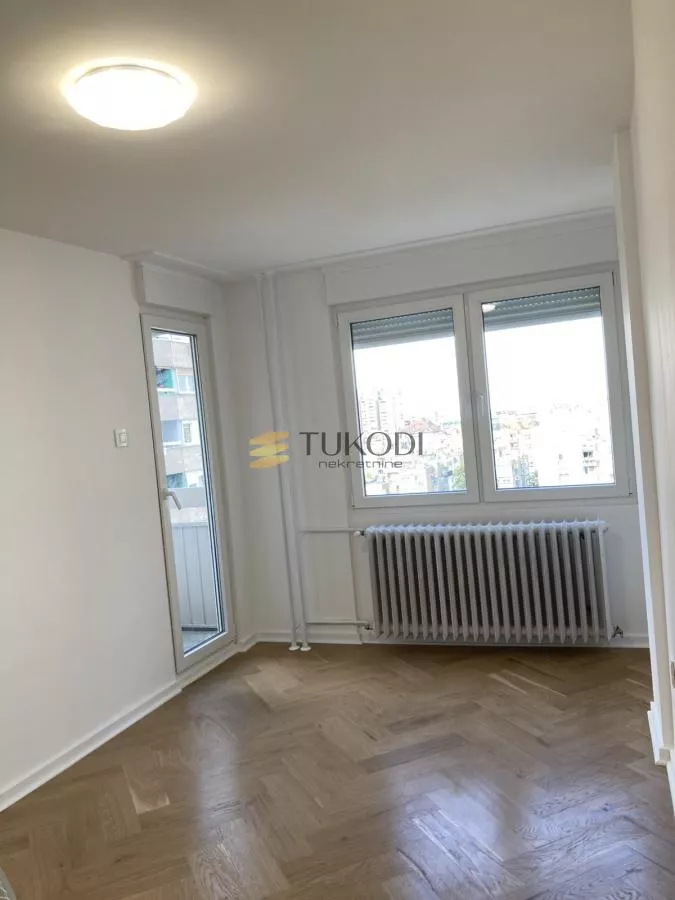 Trosoban stan 66m2,Liman 3 - slika 5
