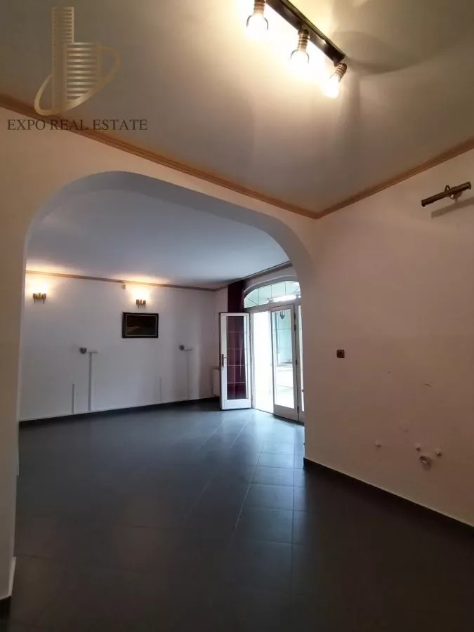 Za izdavanje poslovni objekat od 750m2 pogodan za IT delatnost - slika 24