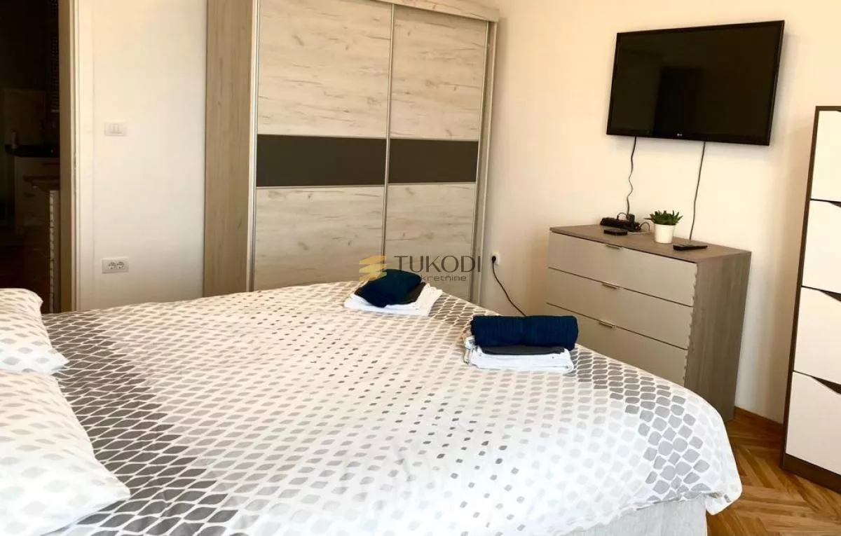 BETON HALA | Renoviran stan 3.0 – Pogled na Savu - slika 5