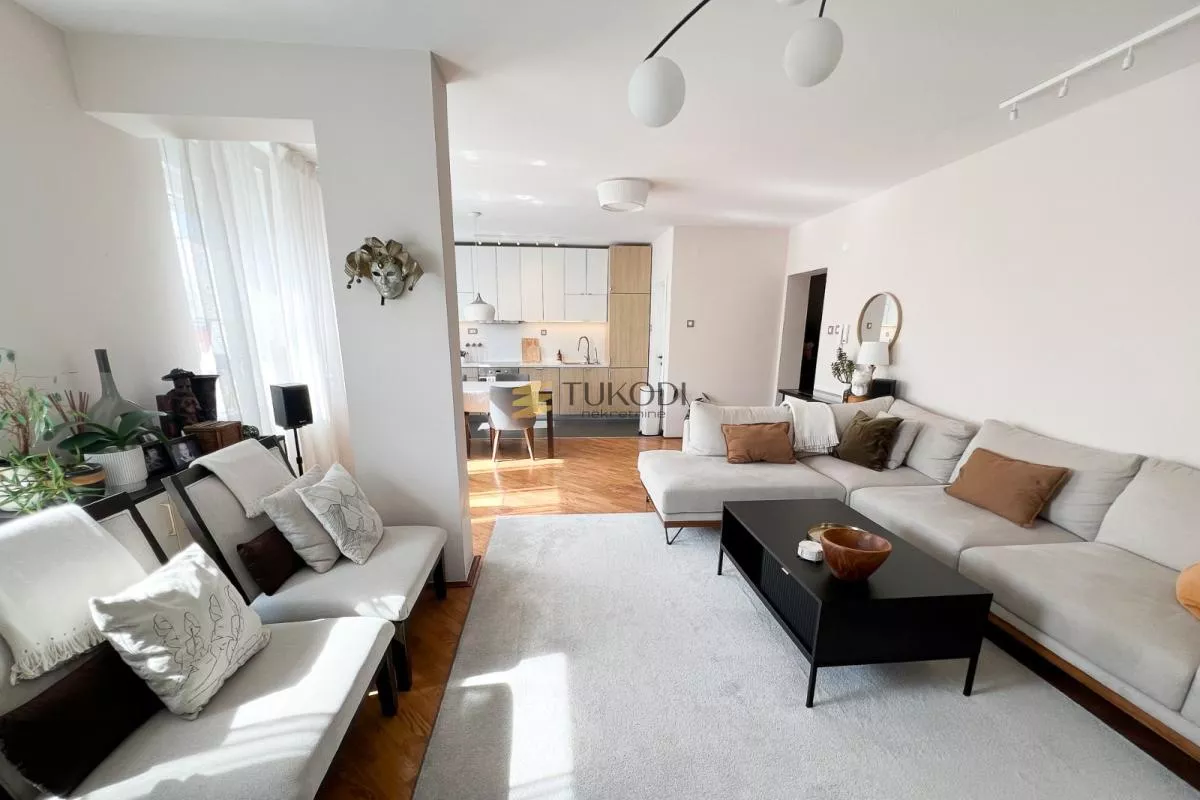 4.0 dupleks bez kosina, 102m², namešten – Cara Dušana - slika 1