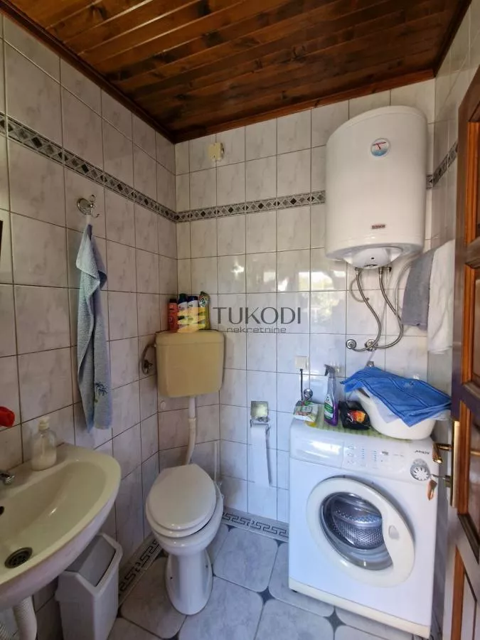 Prodaja ,kuća 160m2 , plac 27a - Čerević - slika 32