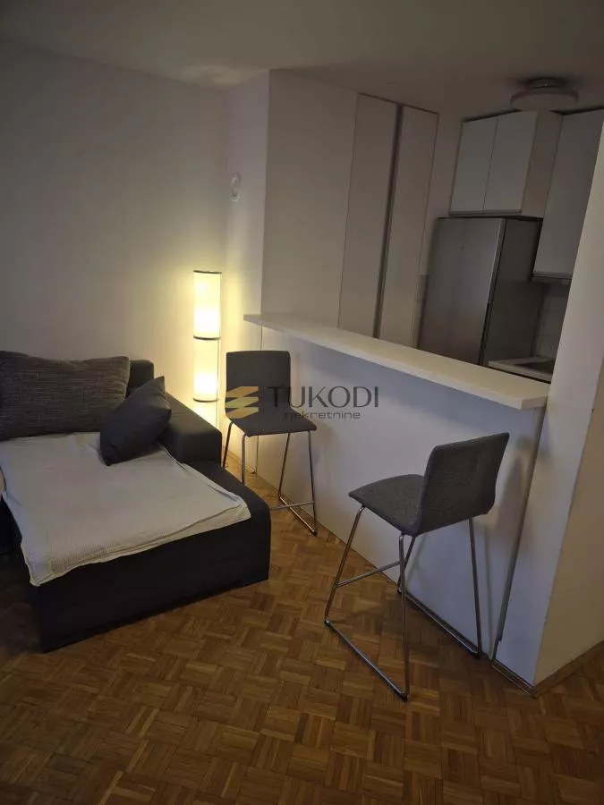 Renoviran stan - Klare Cetkin 50 m² - photo 2