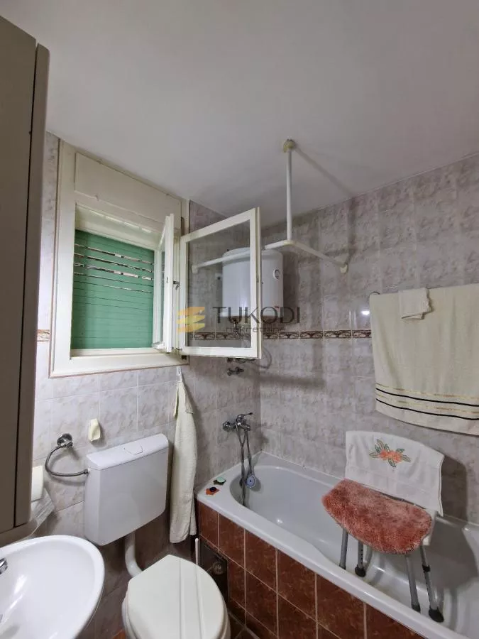 Prodaja ,kuća 160m2 , plac 27a - Čerević - slika 28