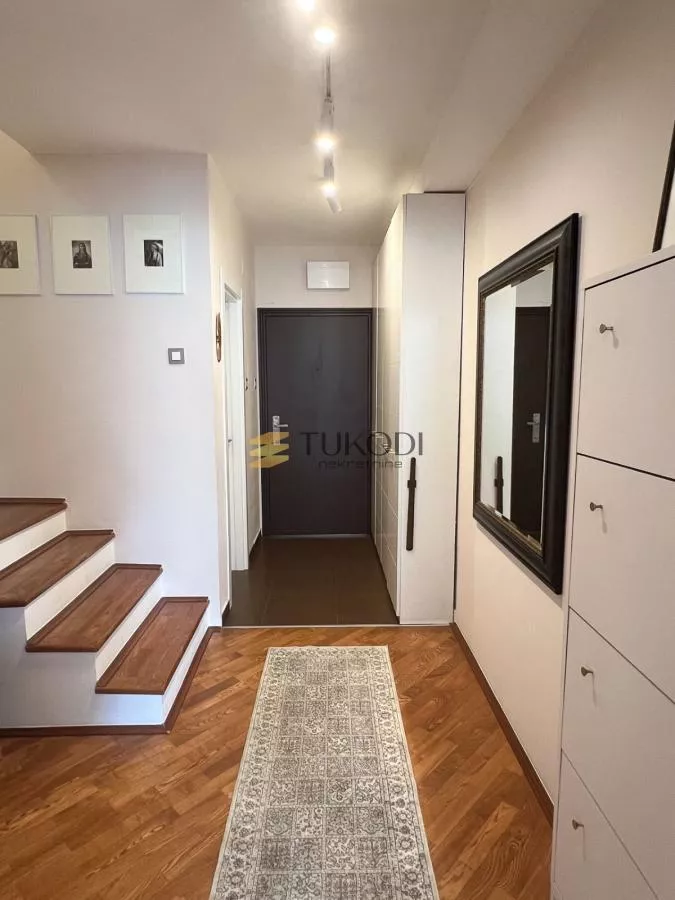 4.0 dupleks bez kosina, 102m², namešten – Cara Dušana - slika 22