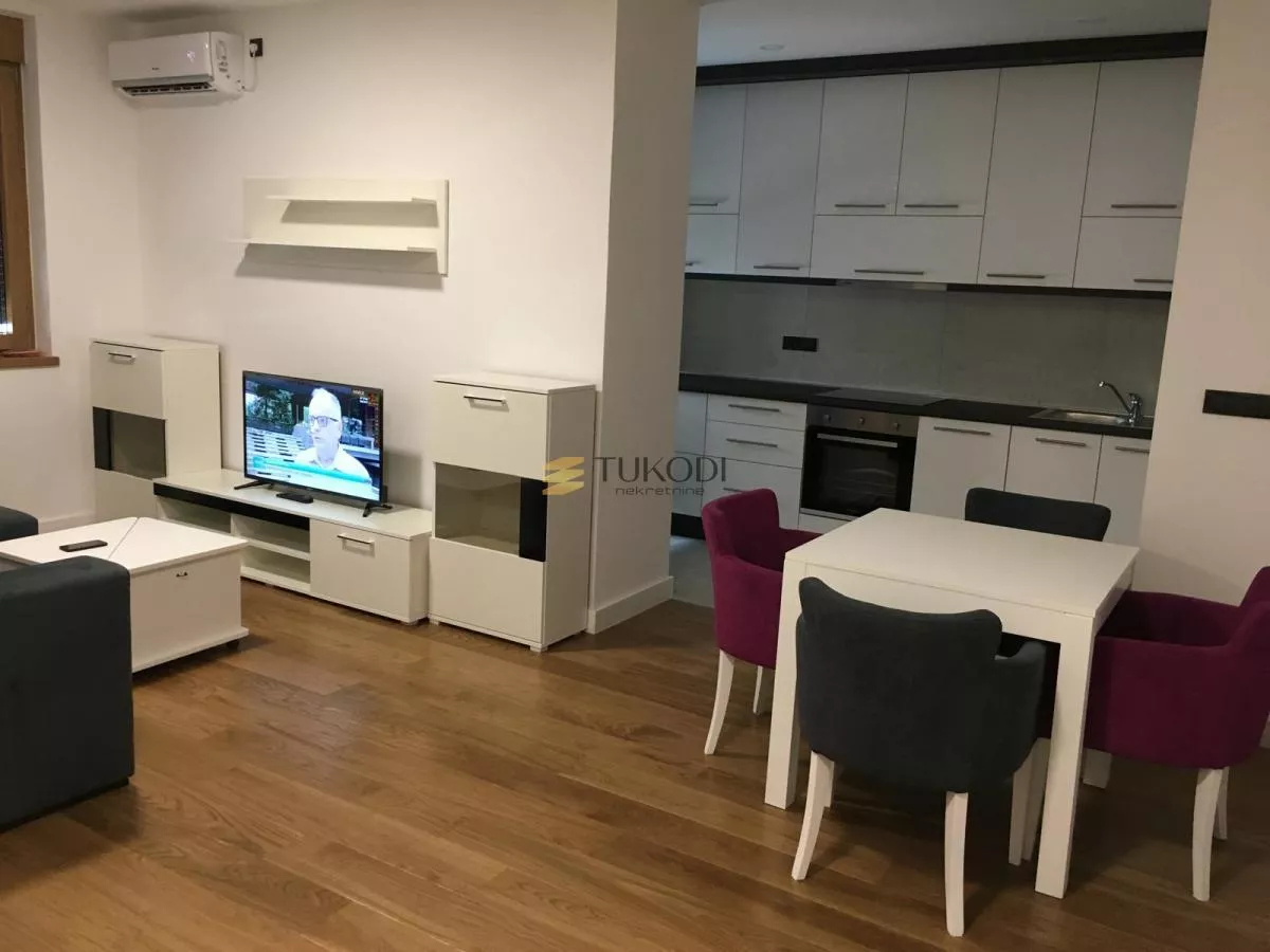 Kapije Vračara 40 m² sa garažnim mestom - photo 1