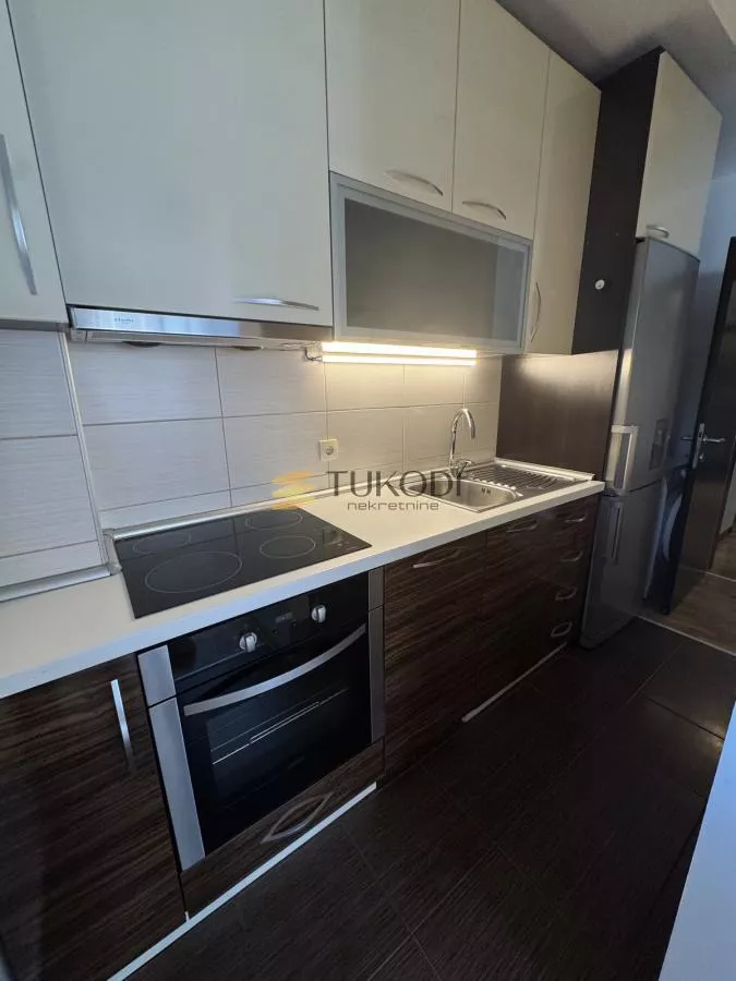 Zemun, Gornji Grad | 52 m² - potpuno opremljen - slika 9