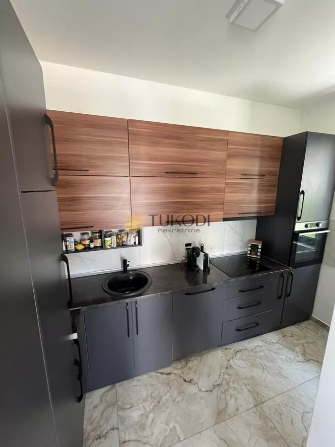 Prodaja 5,0 stan od 150m2,Gornja Kamenica - slika 20