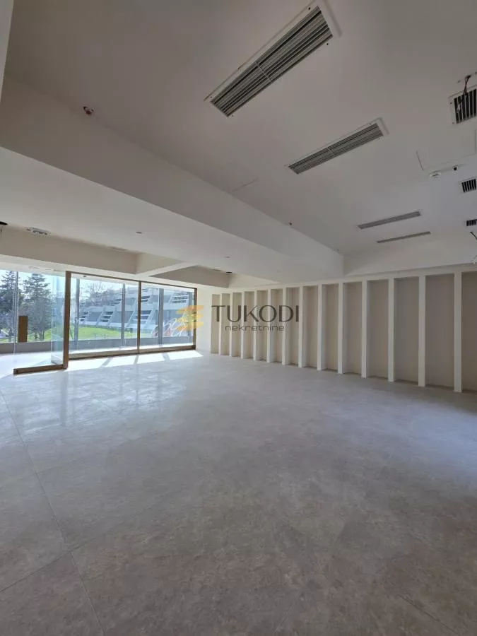 Sava Centar, 76m2 bez provizije - slika 1