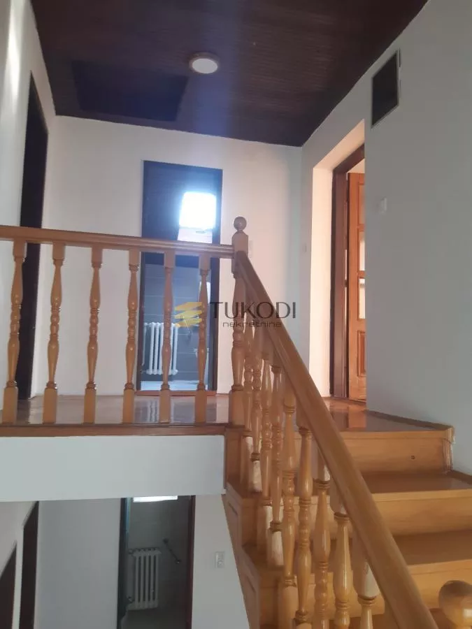 Prodaja kuće od 303m2 - Telep - photo 15