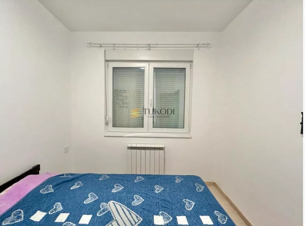 Matice srpske | 47m2 + 17m2 terasa | namešten - slika 8