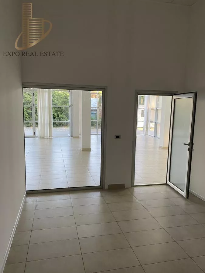 Za izdavanje poslovni prostor od 400m2 - Novo Naselje - photo 7