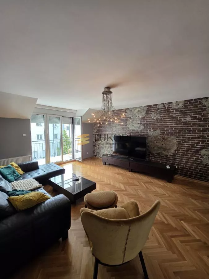 5,0 Duplex od 156m2 Centar - slika 1