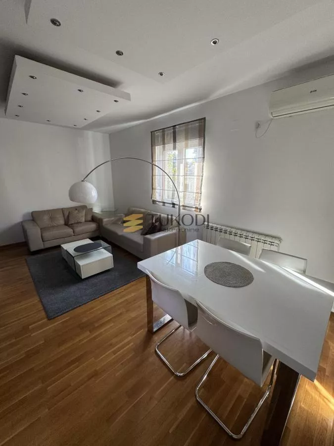 Zemun, Gornji Grad | 52 m² - potpuno opremljen - slika 7