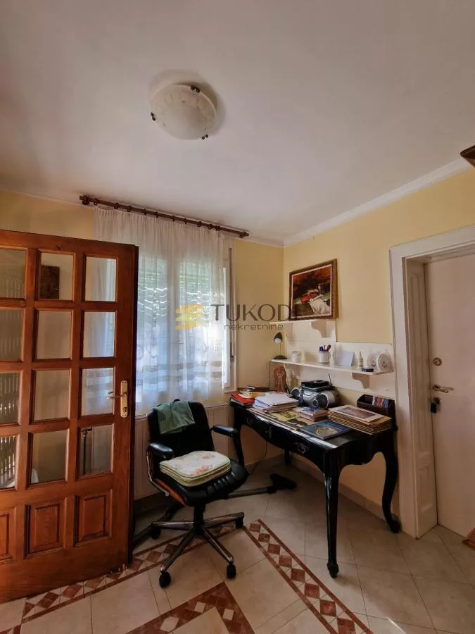 Prodaja ,kuća 160m2 , plac 27a - Čerević - slika 18