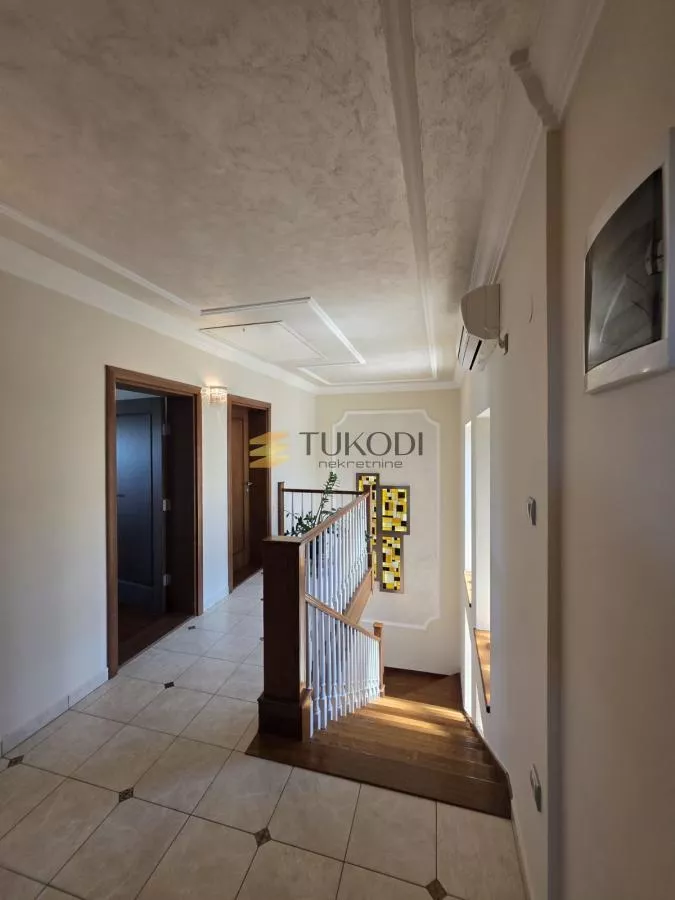 Kuća 400m2 Sr.Kamenica - slika 16