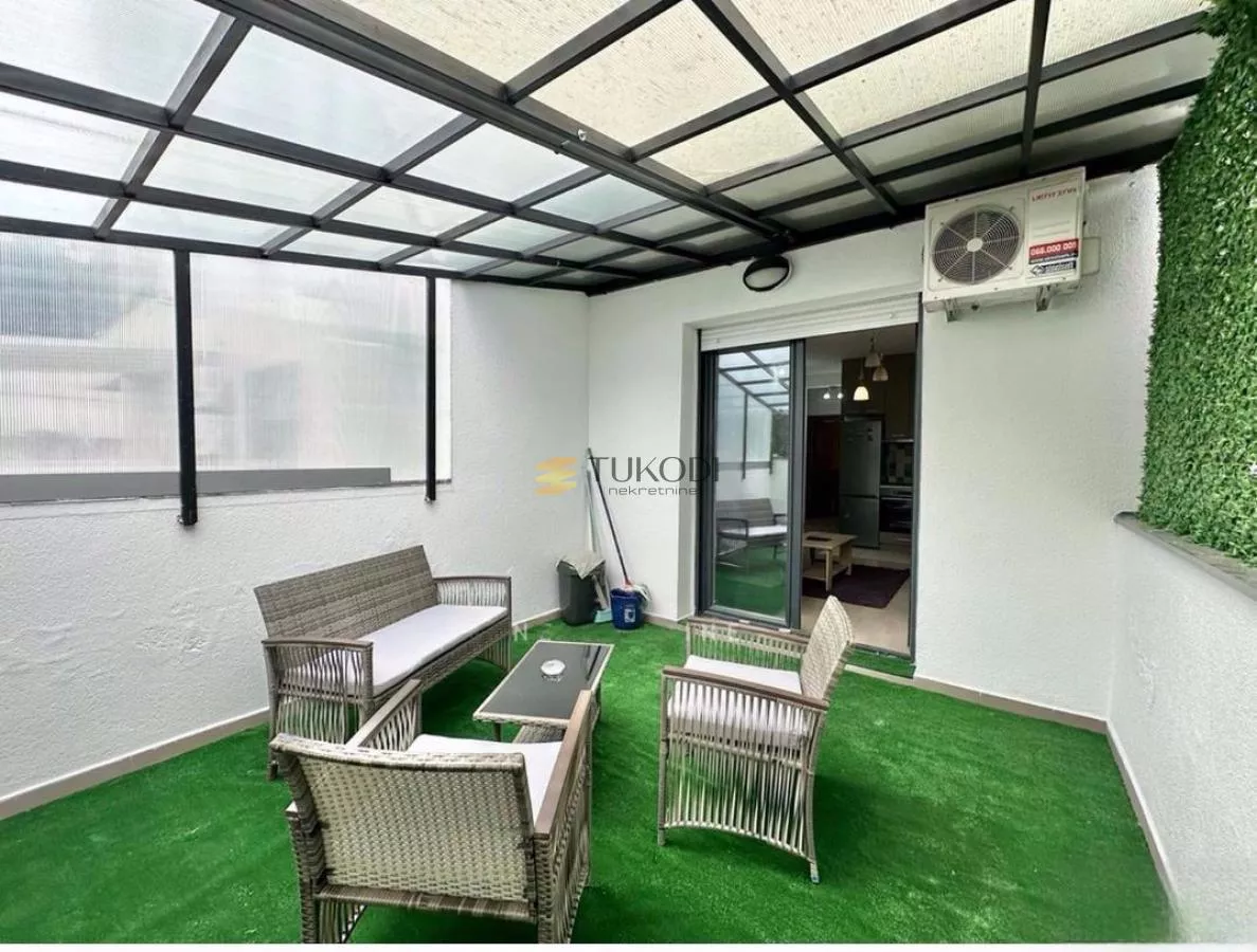 Matice srpske | 47m2 + 17m2 terasa | namešten - slika 12