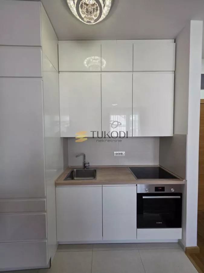 Jednoiposoban stan 34 m², Centar, Novi Sad, 2. sprat - photo 12