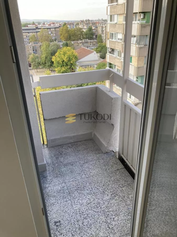 Trosoban stan 66m2,Liman 3 - slika 10