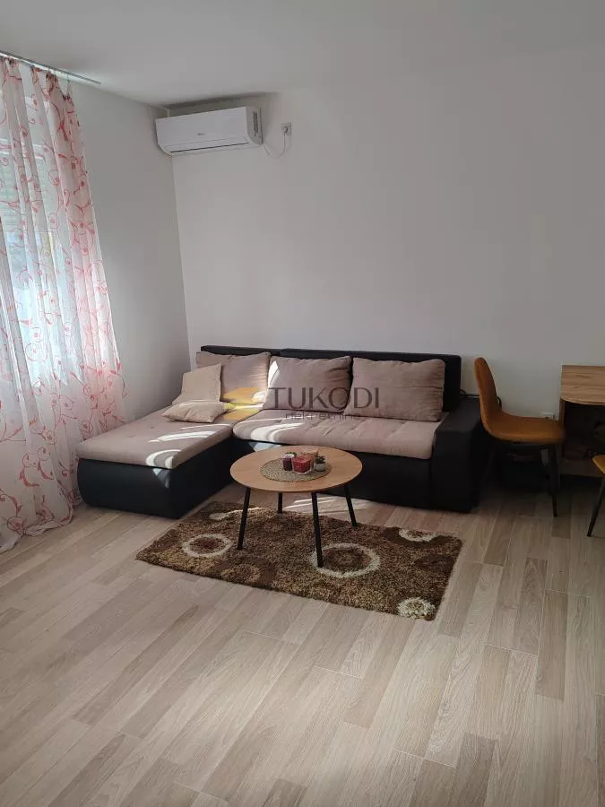 Gasonjera od 20m2 u centru Mladenovca - slika 1