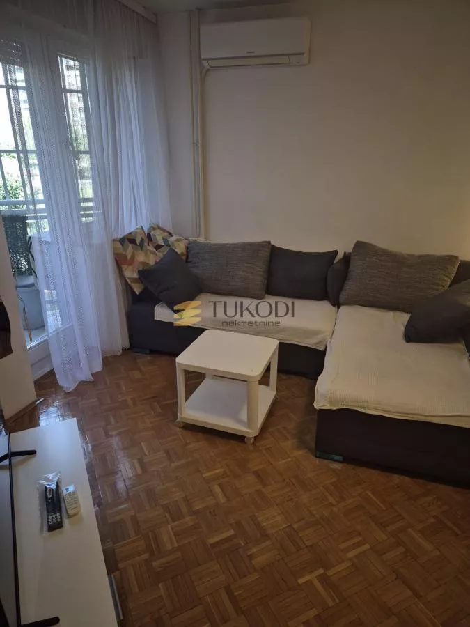 Renoviran stan - Klare Cetkin 50 m² - photo 1
