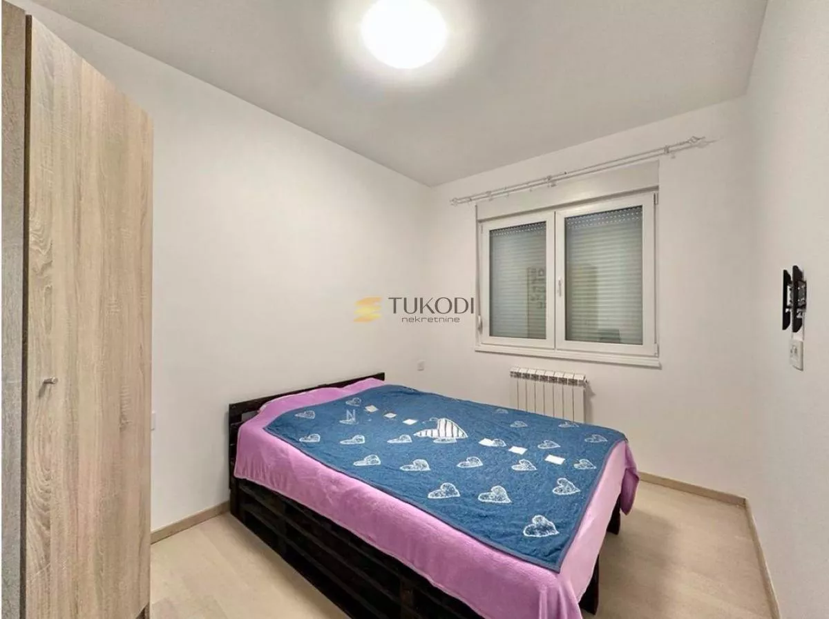 Matice srpske | 47m2 + 17m2 terasa | namešten - slika 6
