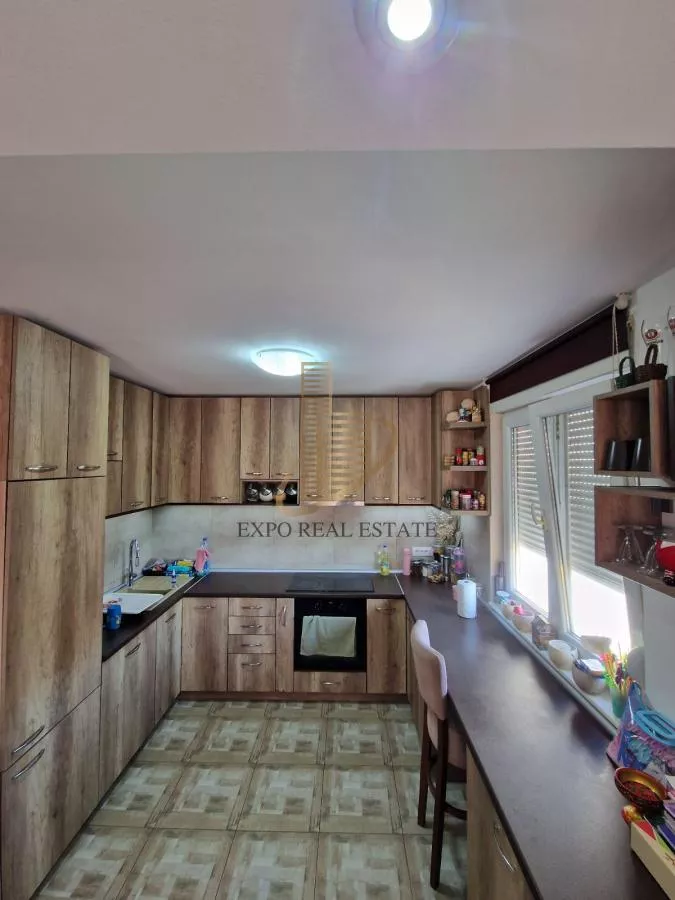 Izuzetan duplex od 120m2+60m2 terase -Nova Detelinara - slika 18