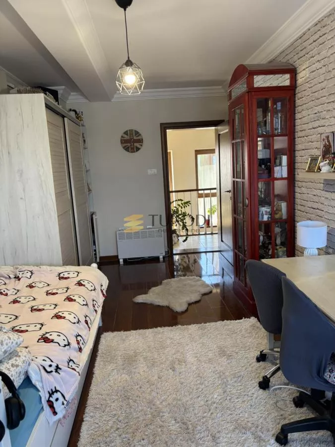 Kuća 400m2 Sr.Kamenica - slika 22