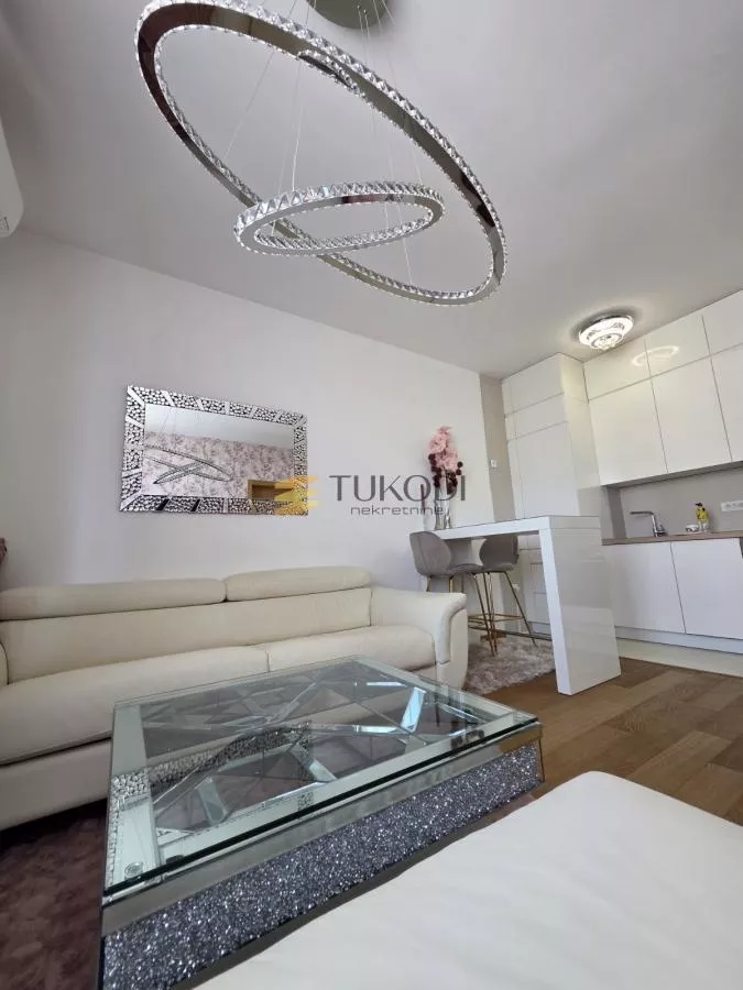 Jednoiposoban stan 34 m², Centar, Novi Sad, 2. sprat - photo 7