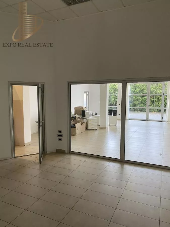 Za izdavanje poslovni prostor od 400m2 - Novo Naselje - photo 8