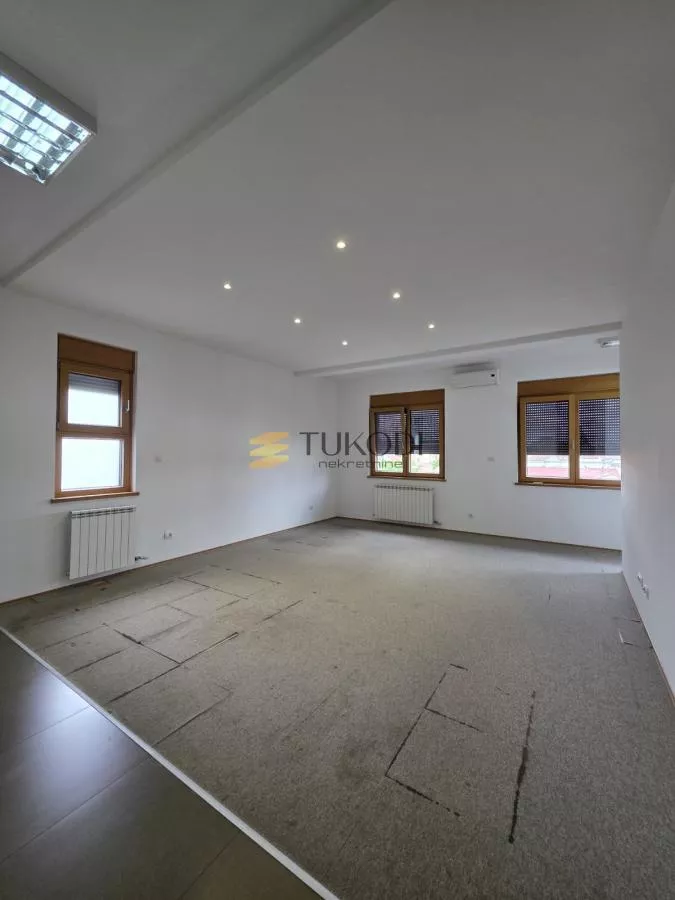Duplex 292m2 + 60m2 Vase Stajića novogradnja - photo 35