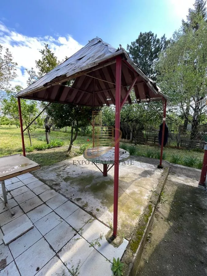 Uknjižena kuća sa pomoćnim objektima i voćnjakom - photo 15