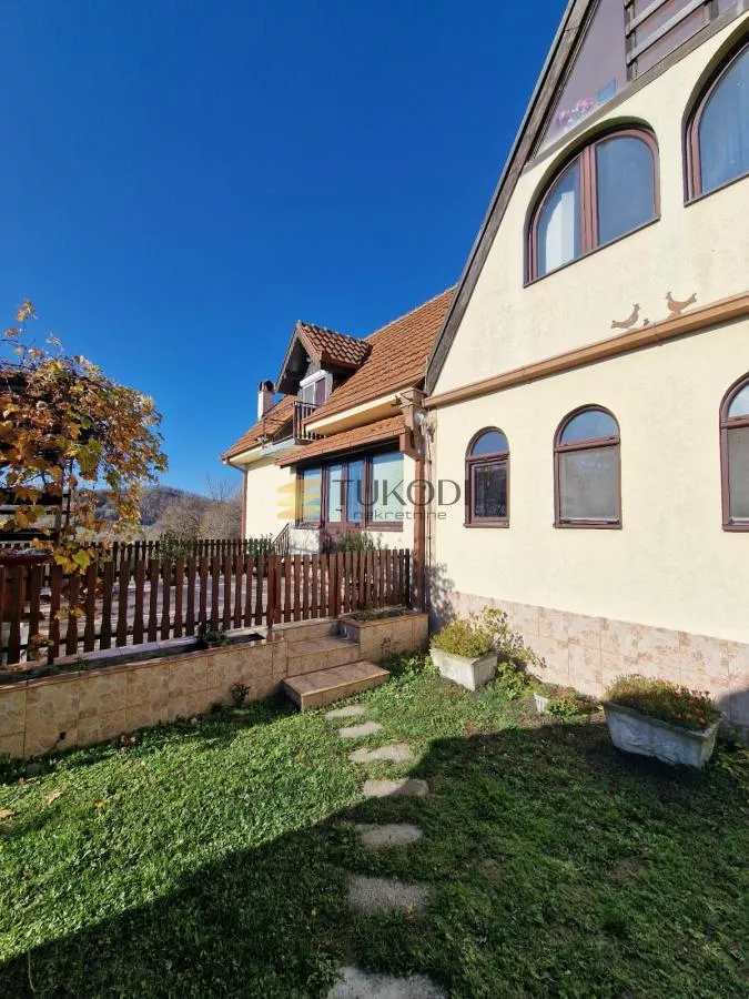 Rudnik kuća 178m2 ,10ari placa 500m nadmorske visine - photo 4